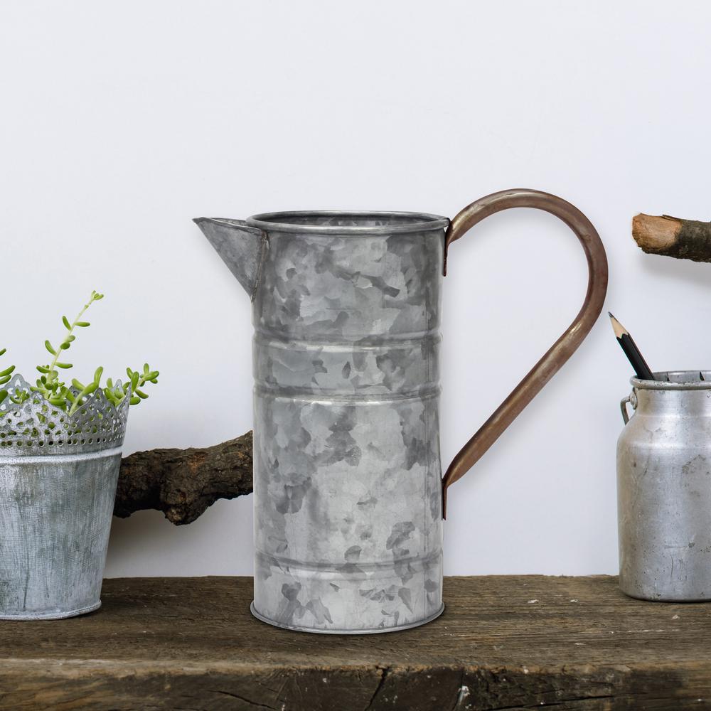 Antique Galvanized Metal Watering Can | Stonebriar Collection
